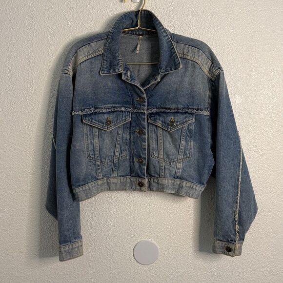 Free People Bedford Distressed Medium Wash Cropped Jacket Size XS - Picture 5 of 11